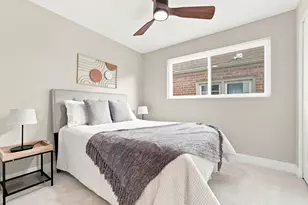 9314 S Colfax Ave, Chicago, IL 60617 - Photo 14