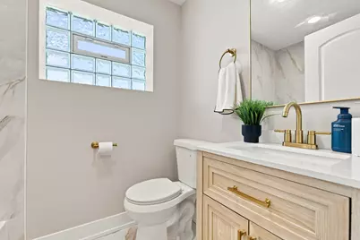 9314 S Colfax Avenue, Chicago, IL 60617 - Photo 12