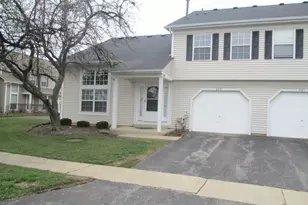 203 Teak Ln, Streamwood, IL 60107 - Photo 2