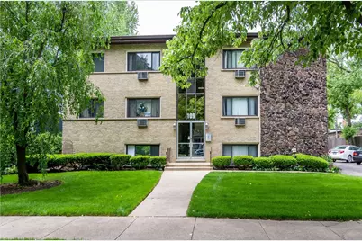 109 S Elmwood Avenue #16, Oak Park, IL 60302 - Photo 1