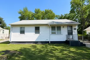 427 E Birch Dr, Glenwood, IL 60425 - Photo 1