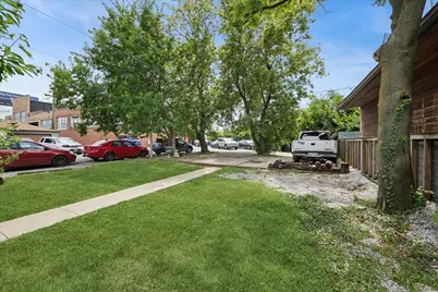 2835 W Wellington Avenue #2, Chicago, IL 60618 - Photo 24