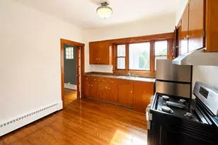 7030 W Wrightwood Ave, Chicago, IL 60707 - Photo 8