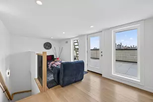 1347 W Grand Ave, Chicago, IL 60642 - Photo 20