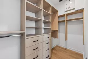 1347 W Grand Ave, Chicago, IL 60642 - Photo 14