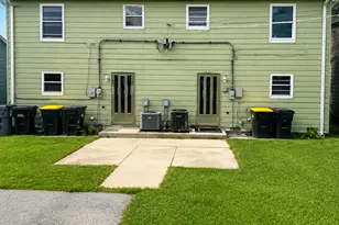90 W 30th St, South Chicago Heights, IL 60411 - Photo 2