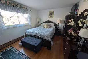 9421 S Roberts Rd, Hickory Hills, IL 60457 - Photo 6