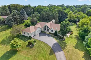 11923 Devonshire St, Algonquin, IL 60102 - Photo 1