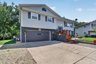 1821 Middlebury Rd, Freeport, IL 61032 - Photo 2