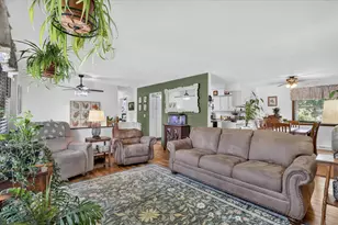 1821 Middlebury Rd, Freeport, IL 61032 - Photo 14