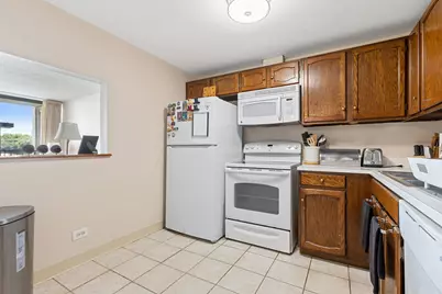 2005 S Finley Road #103, Lombard, IL 60148 - Photo 6