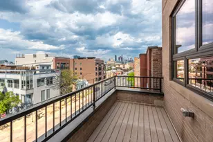 1347 W Grand Ave, Chicago, IL 60642 - Photo 20