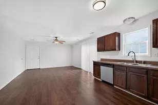 1301 Berkeley Ave, Ford Heights, IL 60411 - Photo 18
