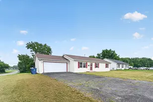 1301 Berkeley Ave, Ford Heights, IL 60411 - Photo 2