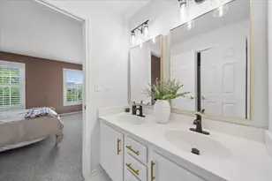 39W423 Herrington Blvd, Geneva, IL 60134 - Photo 16