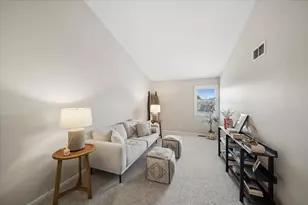 39W423 Herrington Blvd, Geneva, IL 60134 - Photo 14