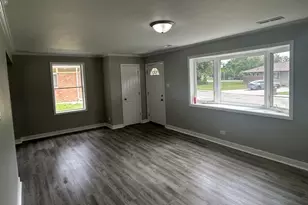 363 Minocqua Ave, Park Forest, IL 60466 - Photo 4