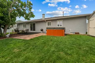 575 Gateshead N Ave, Elk Grove Village, IL 60007 - Photo 26