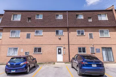 9480 Bay Colony Drive #2N, Des Plaines, IL 60016 - Photo 1