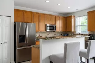 5566 Cloverdale Rd, Hanover Park, IL 60133 - Photo 8