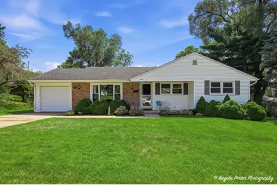 303 Ridge Street, Algonquin, IL 60102 - Photo 1