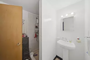 6325 S Francisco Ave, Chicago, IL 60629 - Photo 14