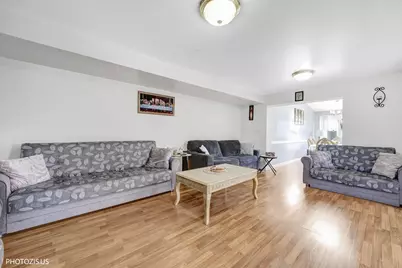 9045 Emerson Drive, Des Plaines, IL 60016 - Photo 6