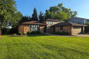 6159 Marsh Ln, Matteson, IL 60443 - Photo 2