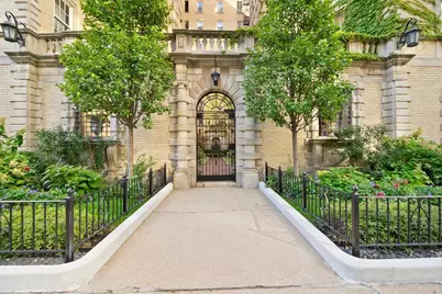 70 E Scott Street #308, Chicago, IL 60610 - Photo 26