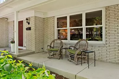 619 Dawes Street, Libertyville, IL 60048 - Photo 2