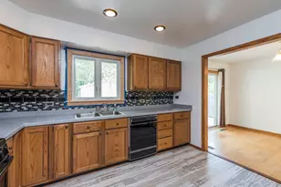 2417 Metropolitan Ave, Waukegan, IL 60087 - Photo 12