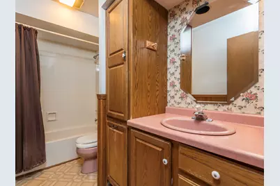 2417 Metropolitan Avenue, Waukegan, IL 60087 - Photo 18