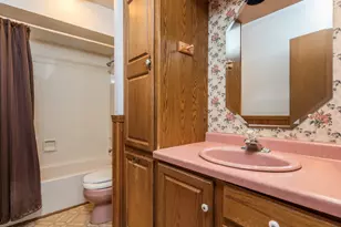 2417 Metropolitan Ave, Waukegan, IL 60087 - Photo 18