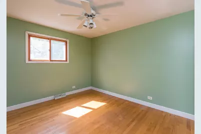 2417 Metropolitan Avenue, Waukegan, IL 60087 - Photo 16