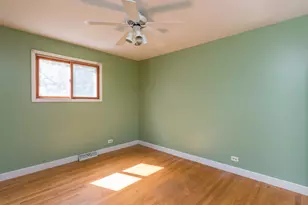 2417 Metropolitan Ave, Waukegan, IL 60087 - Photo 16