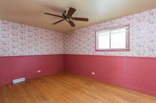 2417 Metropolitan Ave, Waukegan, IL 60087 - Photo 14