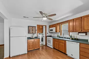 33320 N Sunset Ave, Grayslake, IL 60030 - Photo 4
