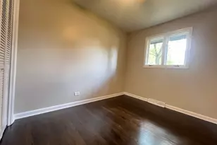 16260 W Arlington Dr, Libertyville, IL 60048 - Photo 12
