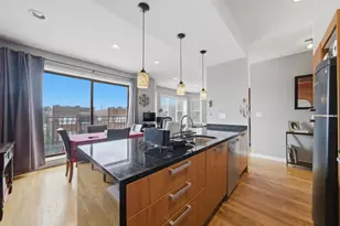 3008 W Addison St, Chicago, IL 60618 - Photo 10