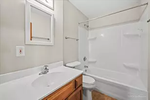 136 Scott Dr, East Dundee, IL 60118 - Photo 16