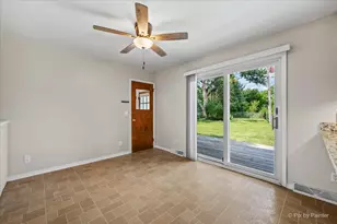 136 Scott Dr, East Dundee, IL 60118 - Photo 12