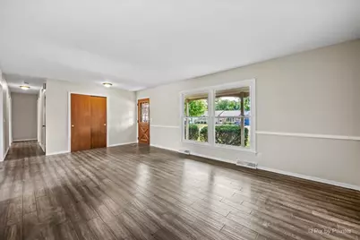 136 Scott Drive, East Dundee, IL 60118 - Photo 4