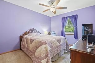 1860 Carl Dr, Round Lake Beach, IL 60073 - Photo 22