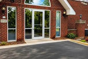 8030 Riverwalk Dr, Lyons, IL 60534 - Photo 2