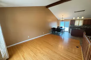 2833 Apple Ave, Waukegan, IL 60085 - Photo 4