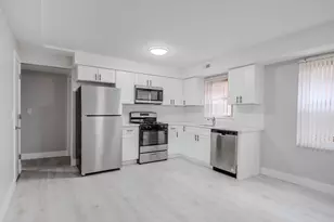 7500 W Addison St, Chicago, IL 60634 - Photo 6