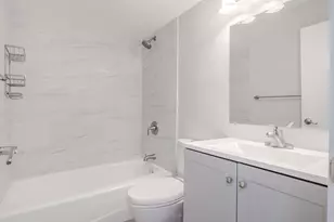 7500 W Addison St, Chicago, IL 60634 - Photo 10