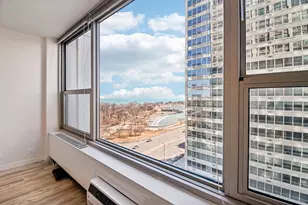 3600 N Lake Shore Dr, Chicago, IL 60613 - Photo 6