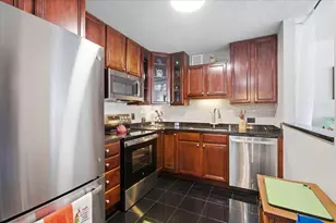 33 W Delaware Pl, Chicago, IL 60610 - Photo 4