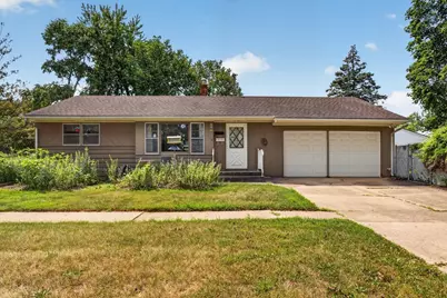 2804 N Winnebago Street, Rockford, IL 61103 - Photo 1